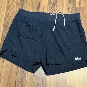 Men’s REI Black Performance Shorts